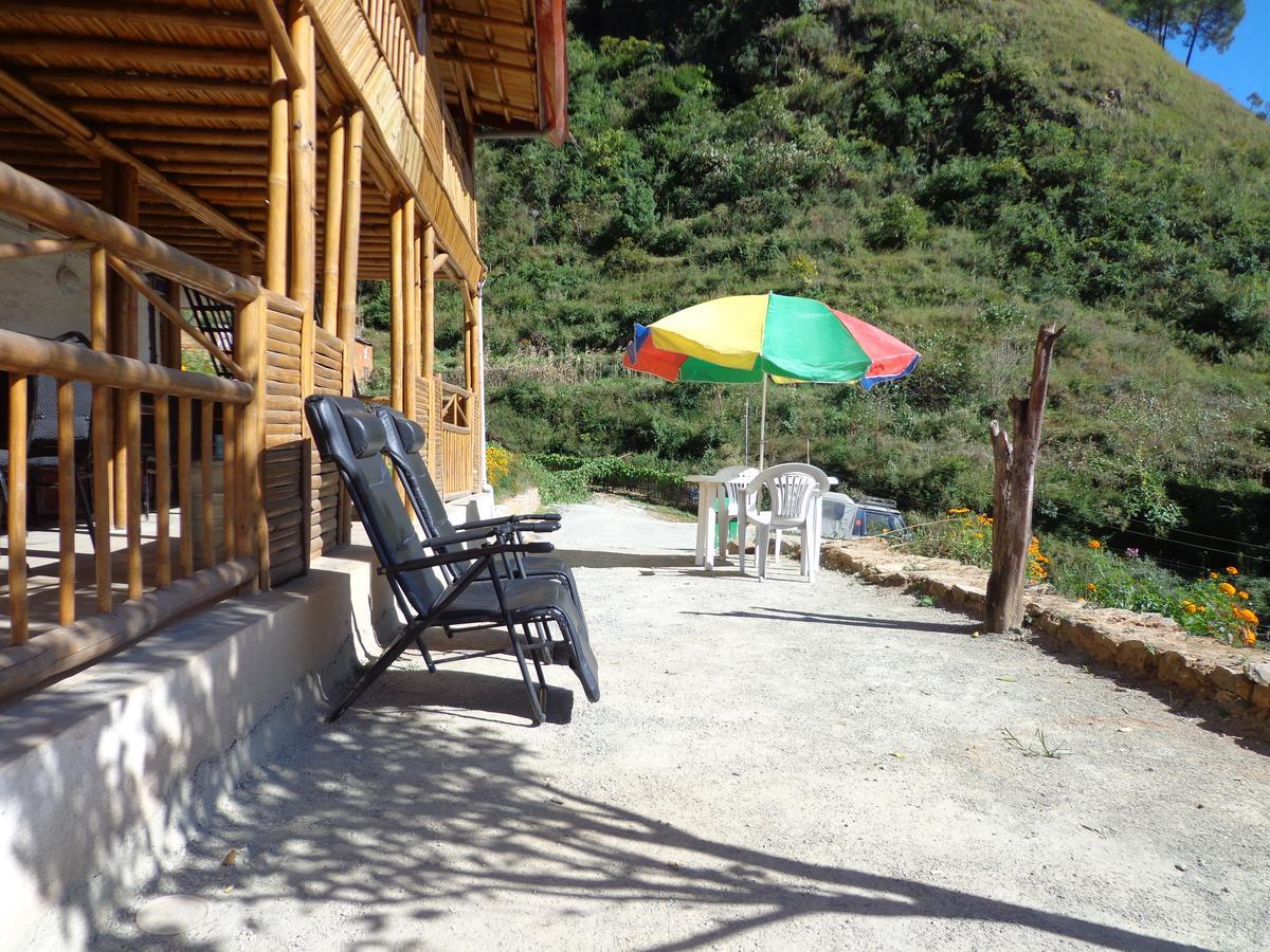 Solid Rock - Lodge & Restaurant Pharping Esterno foto